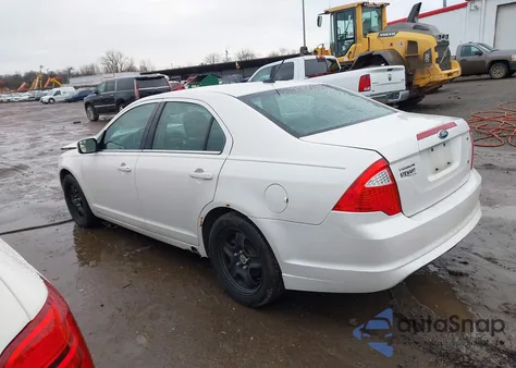 2010 Ford Fusion Se z USA, uszkodzony, nr VIN 3FAHP0HA2AR381594